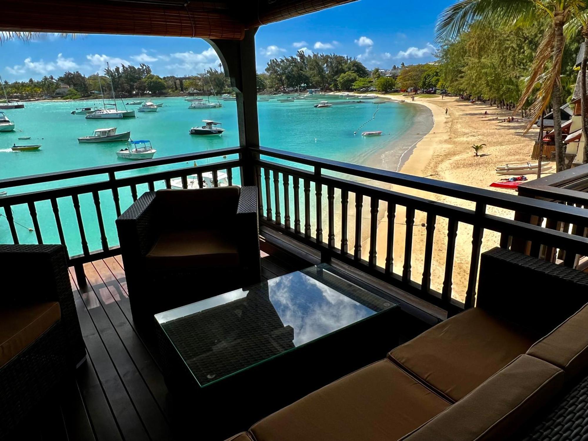 Grand Baie Beach Penthouse エクステリア 写真
